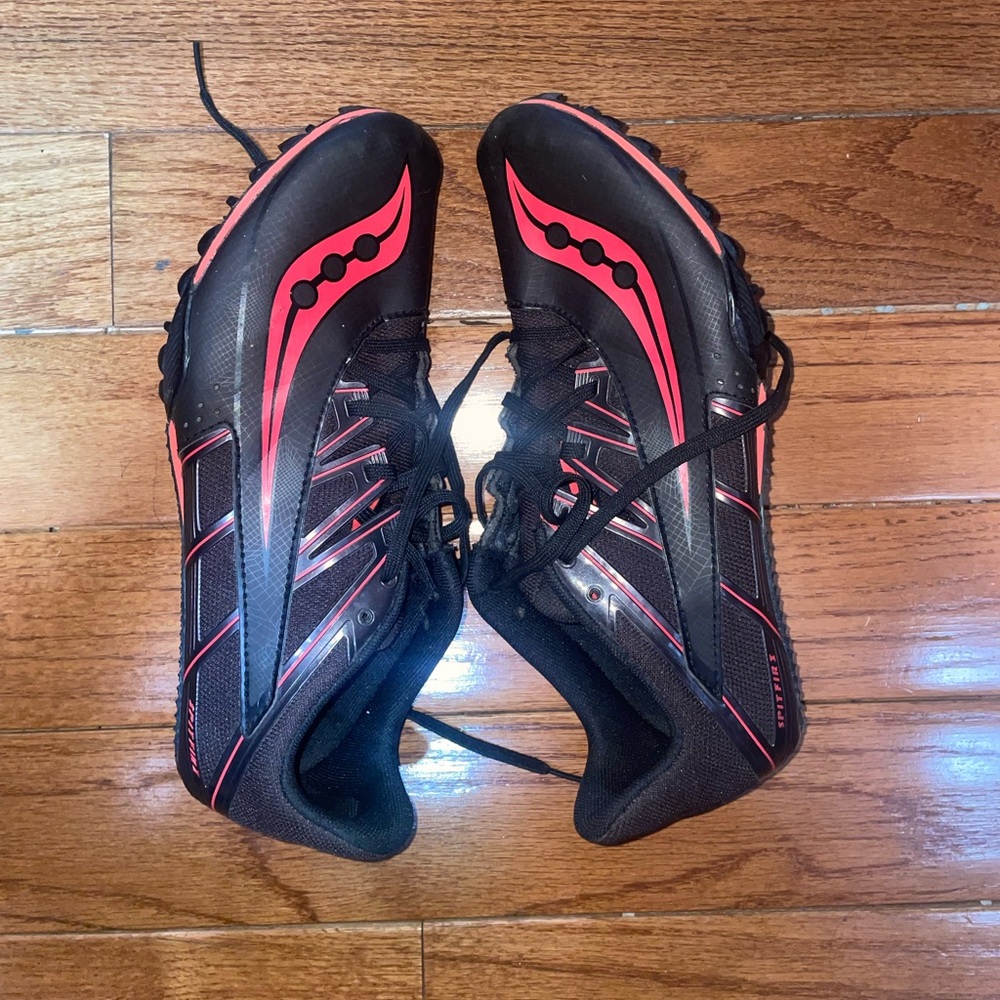 Saucony Men’s Spitfire Track Cleats